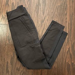 Athleta Headlands Hybrid Cargo Pant Size 4
